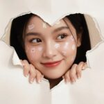 Chân dung gần gũi với nét đáng yêu và phong cách trang điểm tự nhiên