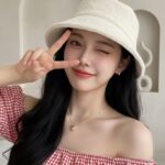 Tự tin chụp selfie đẹp và dễ thương với phong cách Hàn Quốc mùa hè