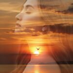 Chân dung nữ model với khung cảnh hoàng hôn đầy sống động và bình yên