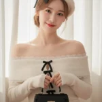 Chân dung nữ tính trong ánh sáng tự nhiên: Vẻ đẹp cổ điển từ góc nhìn gần gũi