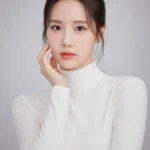 Tái hiện vẻ đẹp thanh lịch với chân dung nữ tính trong studio ánh sáng mềm mại