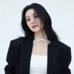 Chụp ảnh thời trang với phong cách tự nhiên thanh lịch và thần thái nhẹ nhàng