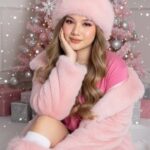 Chụp hình mùa đông với phong cách thời trang mùa lễ hội rực rỡ