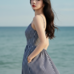 Chân dung quyến rũ của cô gái trẻ giữa khung cảnh biển tuyệt đẹp