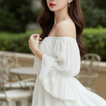 Chân dung gái trẻ tự tin giữa không gian cà phê sang chảnh