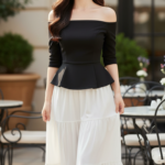 Chân dung cô gái trẻ tự tin và duyên dáng giữa không gian cafe sang trọng