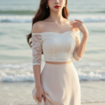 Chân dung cô gái trẻ tự tin bên biển với sắc màu rực rỡ và phong cách thời trang tinh tế