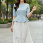 Vẽ chân dung nữ thanh lịch giữa phố phường đầy sức sống