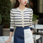 Chân dung cuộc sống của cô gái trẻ thanh lịch trong không gian sang trọng