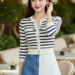 Tạo chân dung thực tế của cô gái trẻ tại quán cafe sang trọng