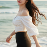 Chân dung cô gái trẻ duyên dáng bên bờ biển vào lúc hoàng hôn