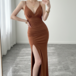 Bí quyết tạo chân dung hoàn hảo của cô gái trẻ với phong cách sang trọng và quyến rũ